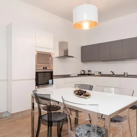 Tree Bg דירה ברגמו