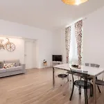 Apartman Tree Bg
